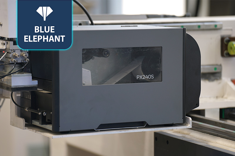 EK2直排換刀加工中心+上下料貼標